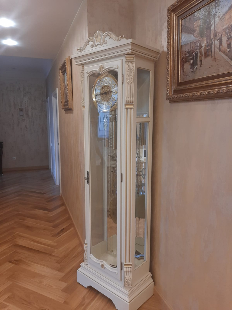Напольные часы Columbus CR9009-271 в интерьере заказчика.jpg